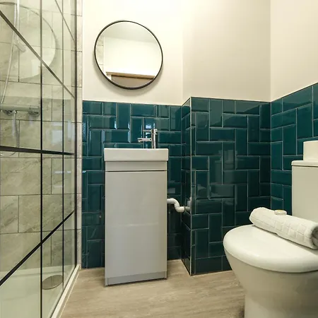 The Willow - 25 * בריסטול